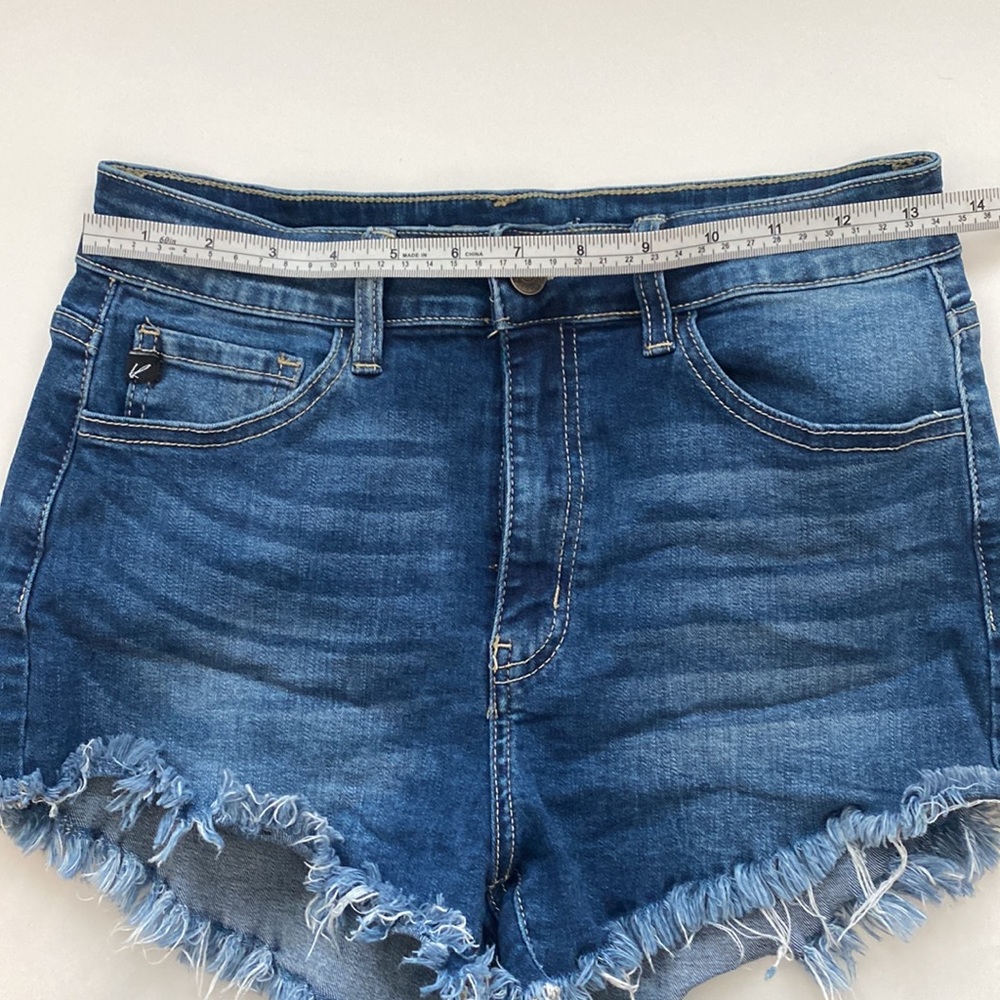 KanCan cutoff High Rise Shorts - Size 9/28 - Picture 5 of 7